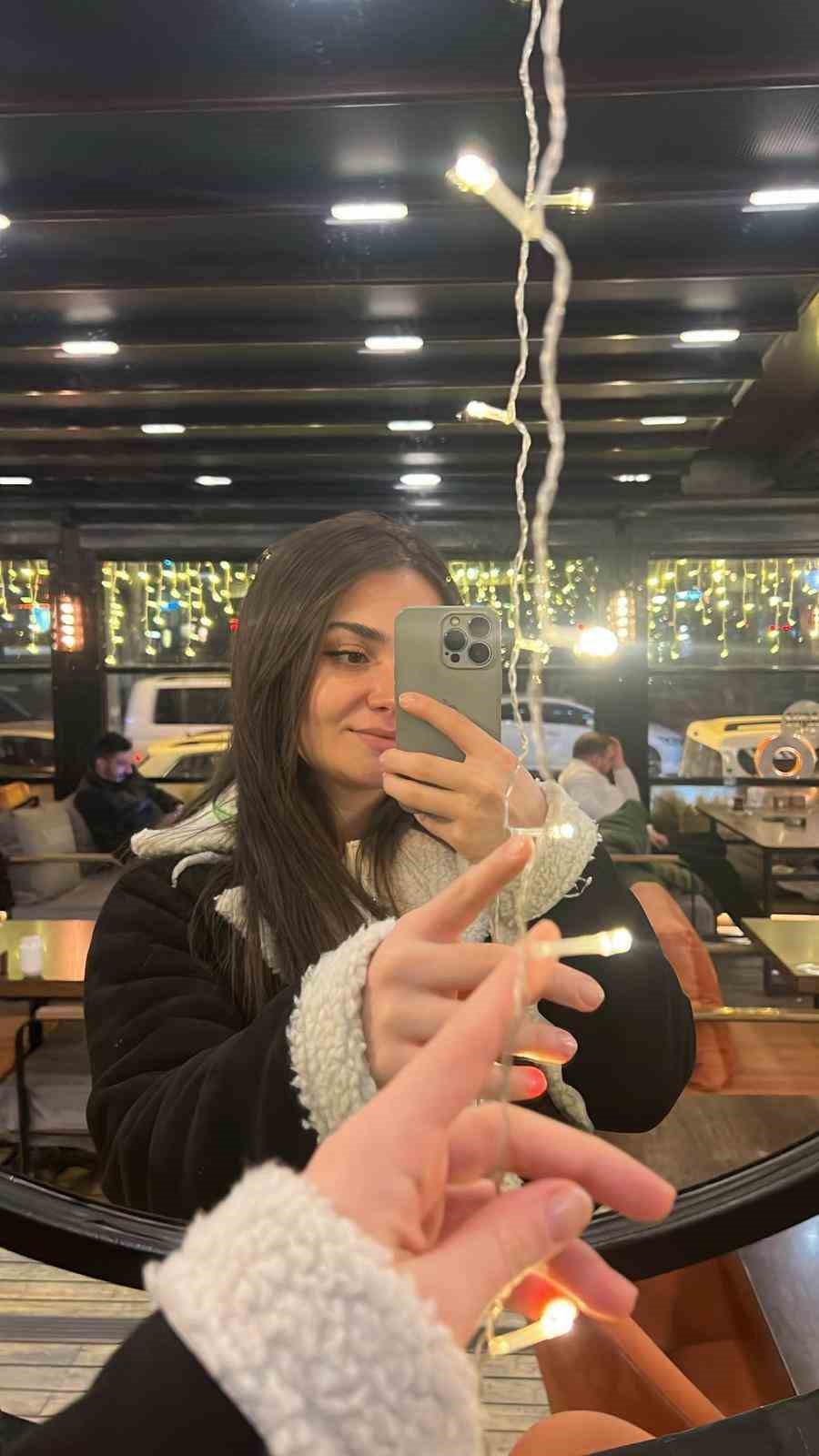 Kaza sonucu kızı hayat m&uuml;cadelesi veren anne: "S&uuml;r&uuml;c&uuml;n&uuml;n y&uuml;zde 100 hatalı olduğunu KGYS kayıtları da g&ouml;steriyor"
