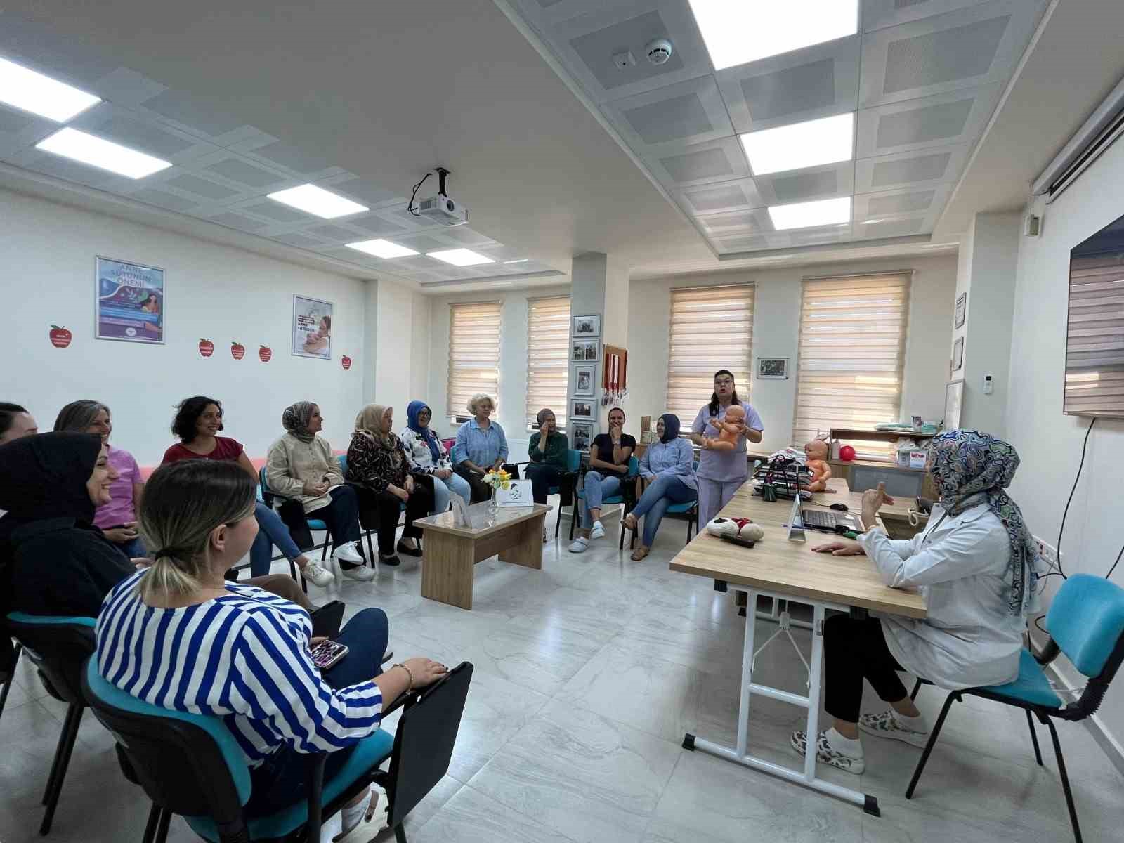 Bilecik’te bebek akademisi ilk dersine başladı