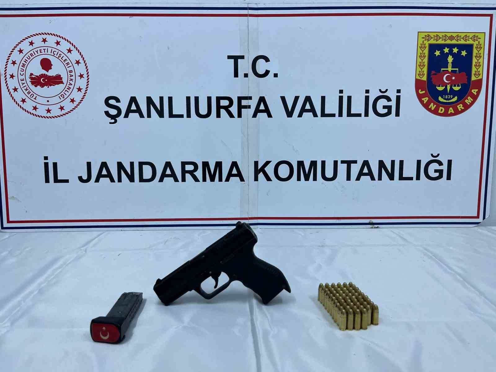 Şanlıurfa’da ruhsatsız silah ve uyuşturucu operasyonu: 8 gözaltı
