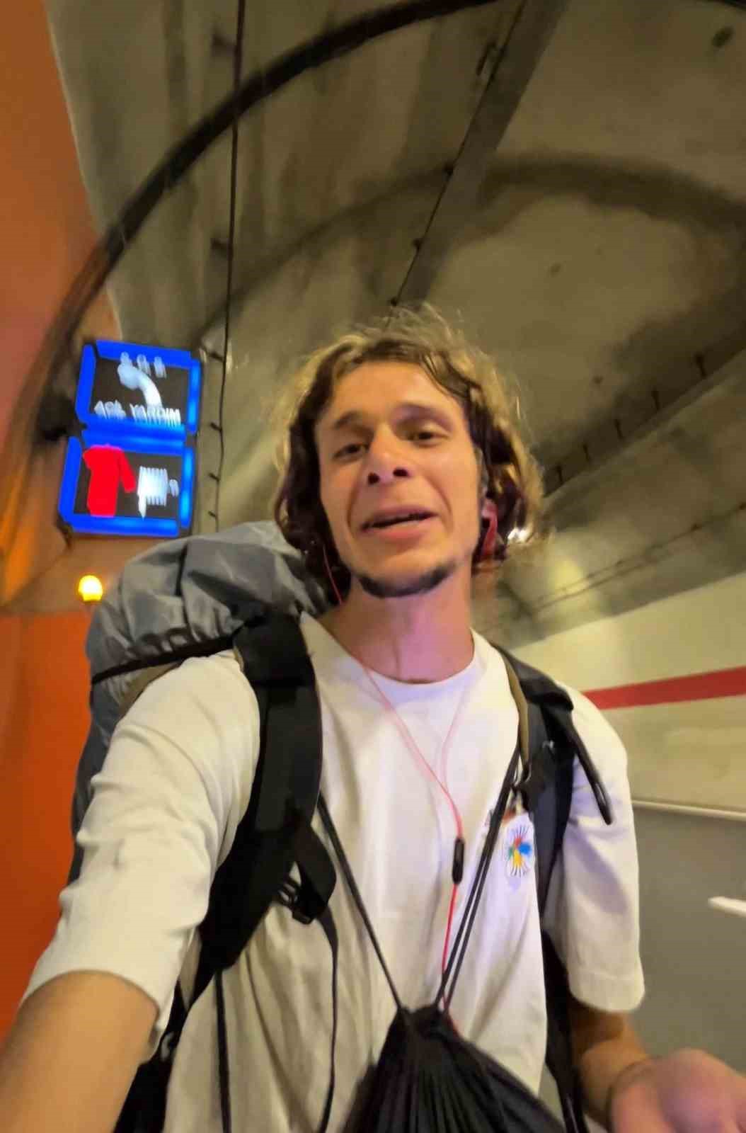 D&uuml;nyanın &uuml;&ccedil;&uuml;nc&uuml;, Avrupa ve T&uuml;rkiye&rsquo;nin ise en uzun t&uuml;nelini yaya olarak ge&ccedil;ti
