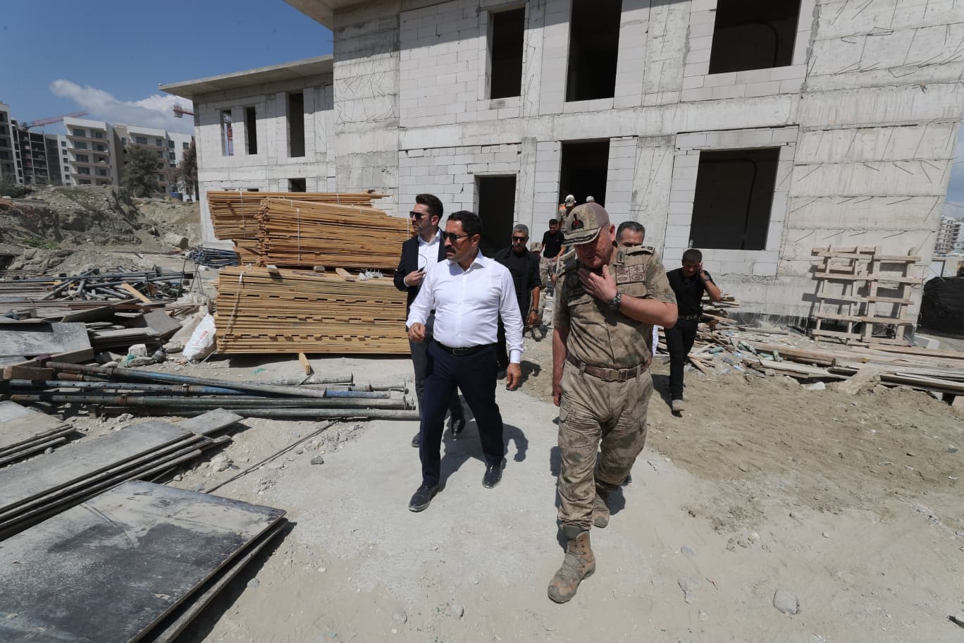 Defne’de jandarma hizmet binalarının inşası sürüyor