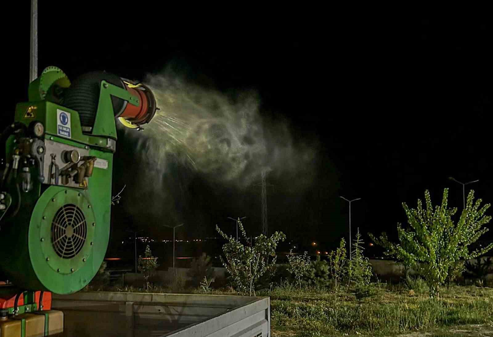 Van&rsquo;da vekt&ouml;rle m&uuml;cadele seferberliği
