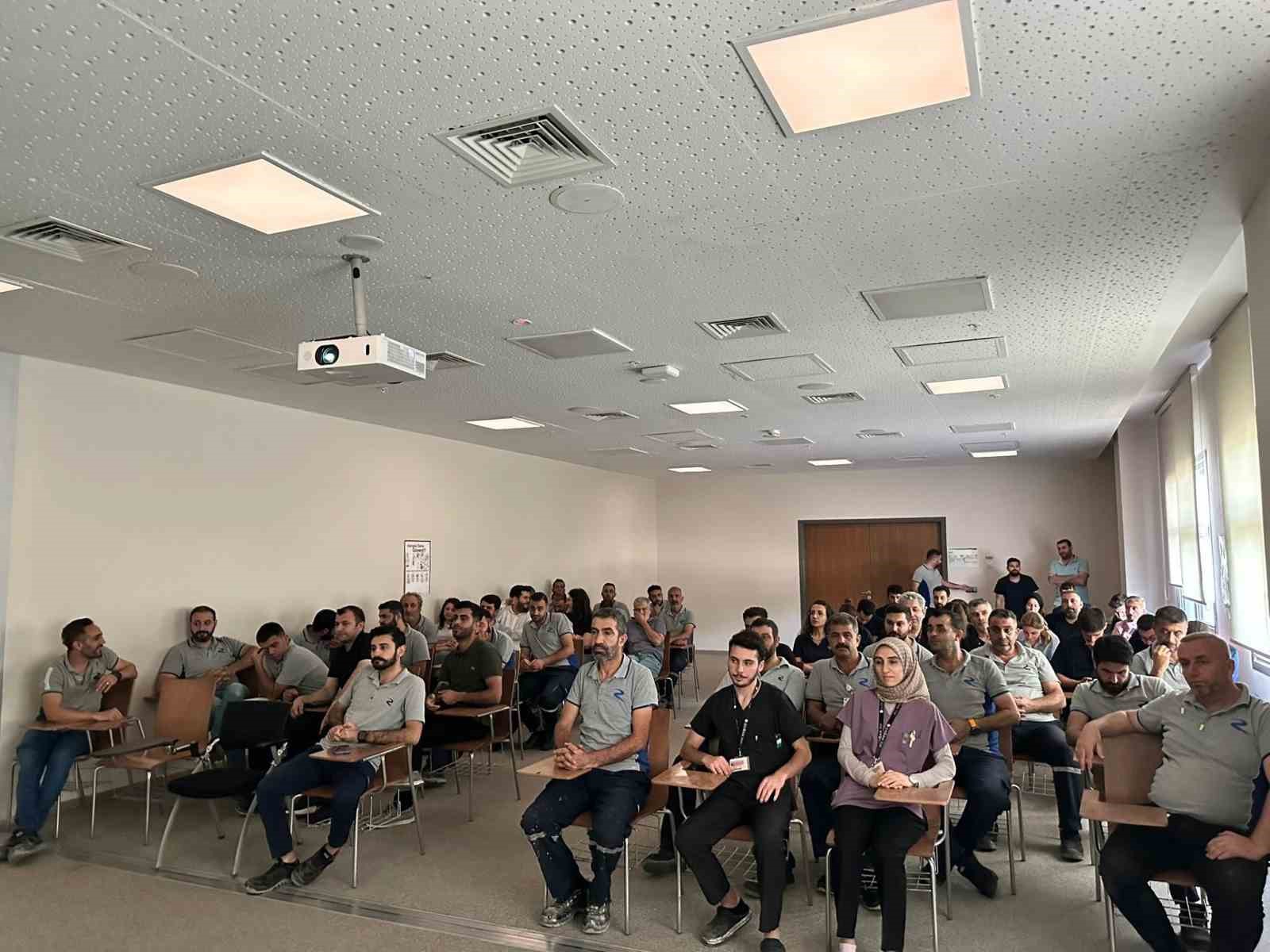 Elazığ&rsquo;da kadına y&ouml;nelik şiddetle m&uuml;cadele &ccedil;alışmaları s&uuml;r&uuml;yor

