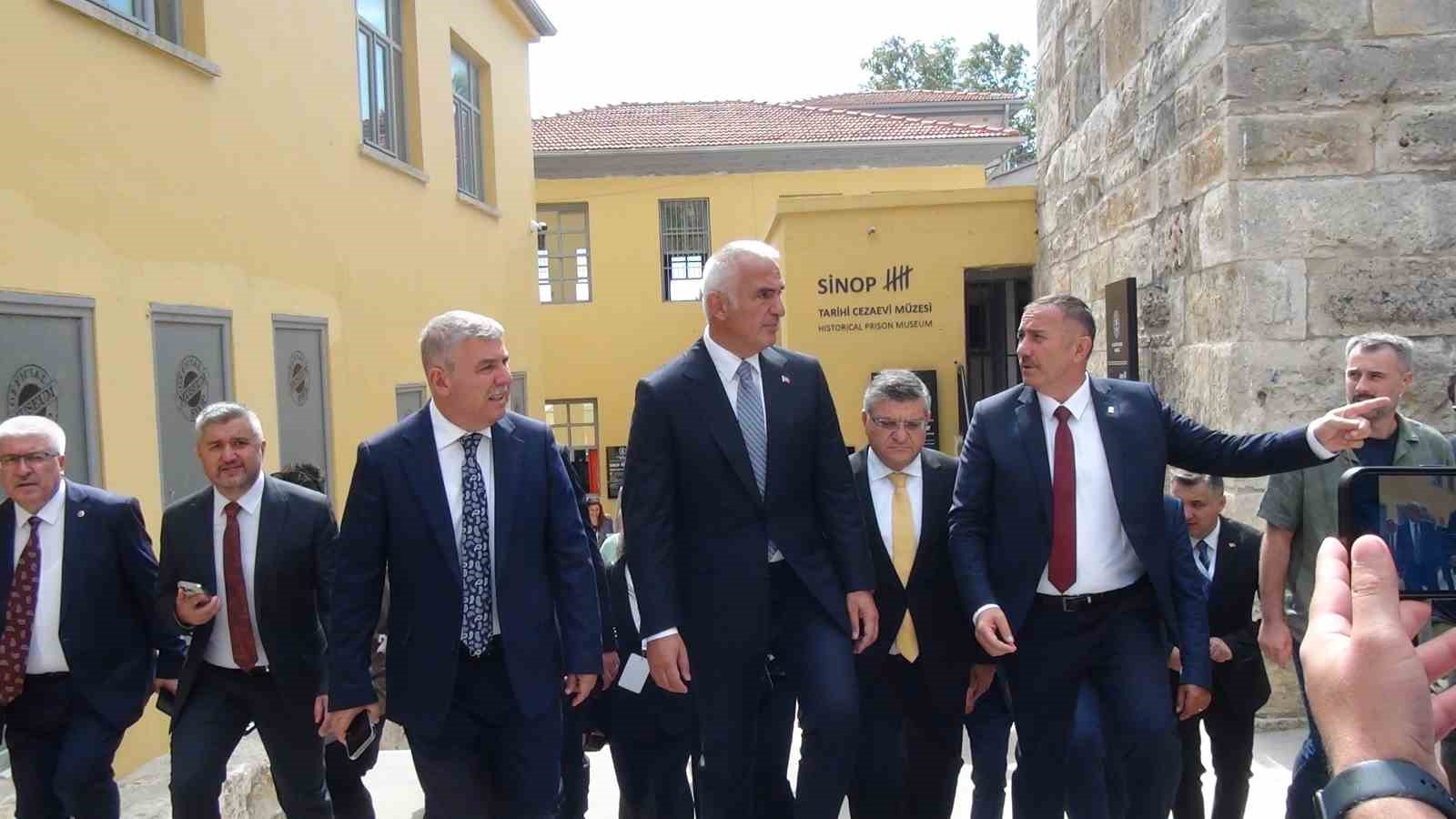 Sinop Tarihi Cezaevi M&uuml;zesi, Bakan Ersoy&rsquo;un katılımıyla a&ccedil;ıldı
