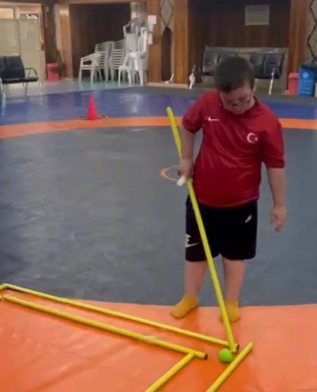 Körfez’de özel çocuklara özel spor çalışmaları