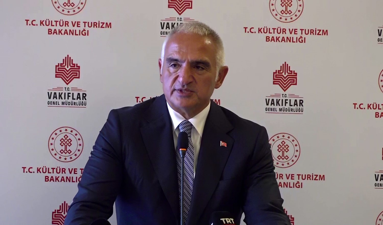 Bakan Ersoy: "Ülke sınırlarımızda ve uluslararası alanda tarihimize, medeniyetimize ait tüm eserleri bulup, yeniden ayağa kaldırmanın gayretindeyiz"