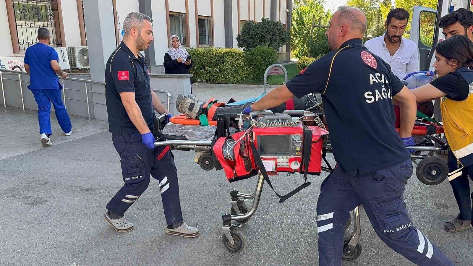 Y&uuml;ksekten d&uuml;şen inşaat iş&ccedil;isi hayatını kaybetti
