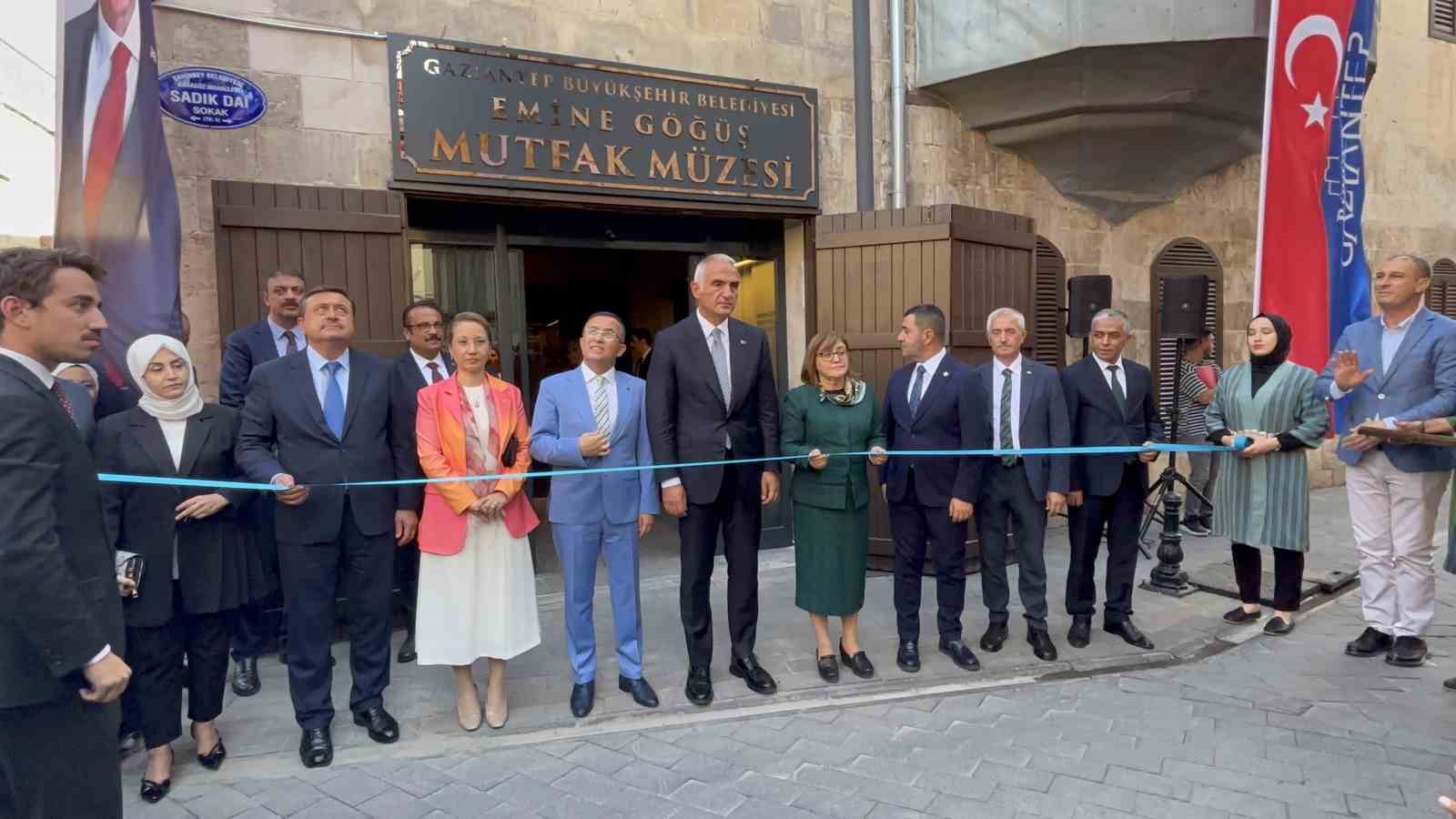 Bakan Ersoy, Gaziantep&rsquo;te Mutfak M&uuml;zesi&rsquo;nin a&ccedil;ılışını yaptı
