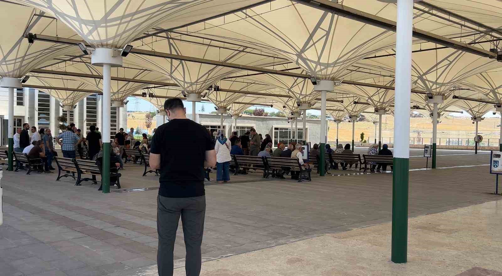 Ankara’da kocası tarafından öldürülen kadın toprağa verildi