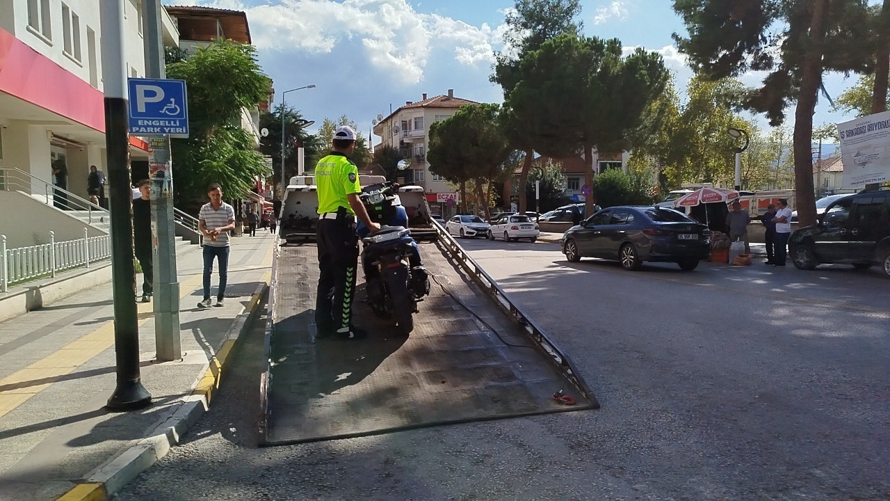 Çorum’da 20 motosiklet trafikten men edildi