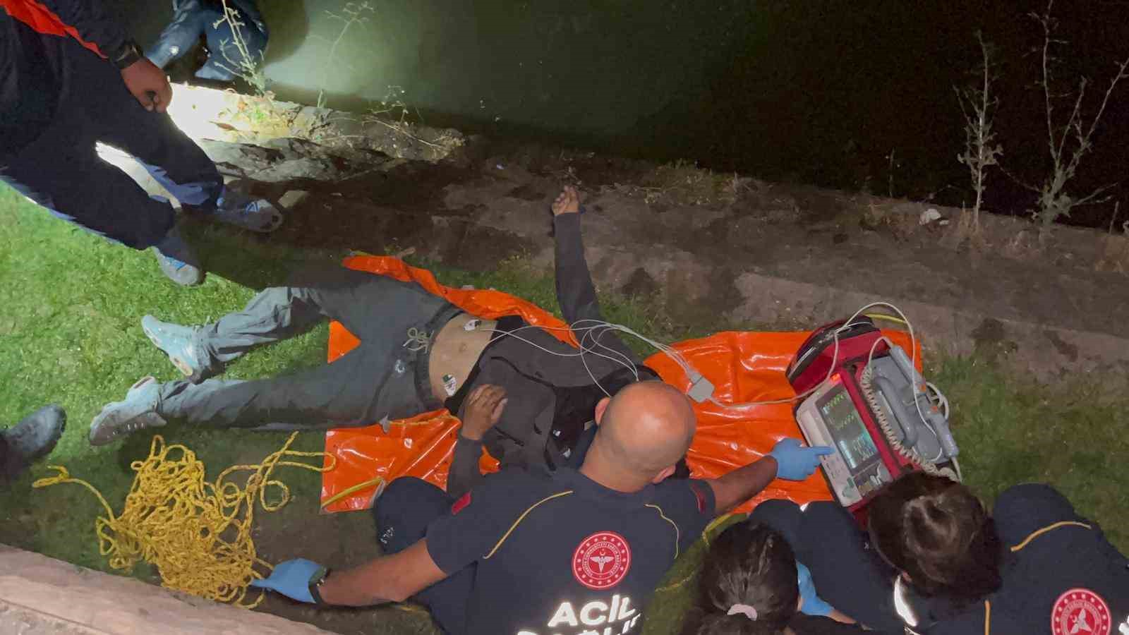 Porsuk Çayı’na düşen genç ağır yaralandı