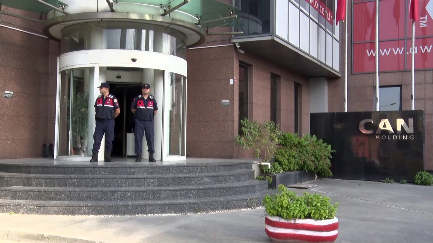 Can Holding’e kara para operasyonu: 121 şirkete el konuldu, 10 şüpheliye gözaltı kararı
