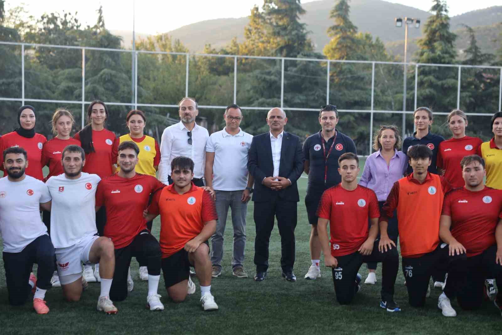 Başkan Söğüt  geleceğin en büyük umut kaynağı sporcularla bir arada