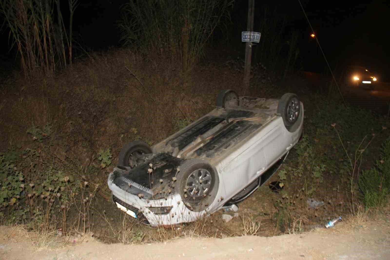 Takla atan araçtan burnu kanamadan çıktılar