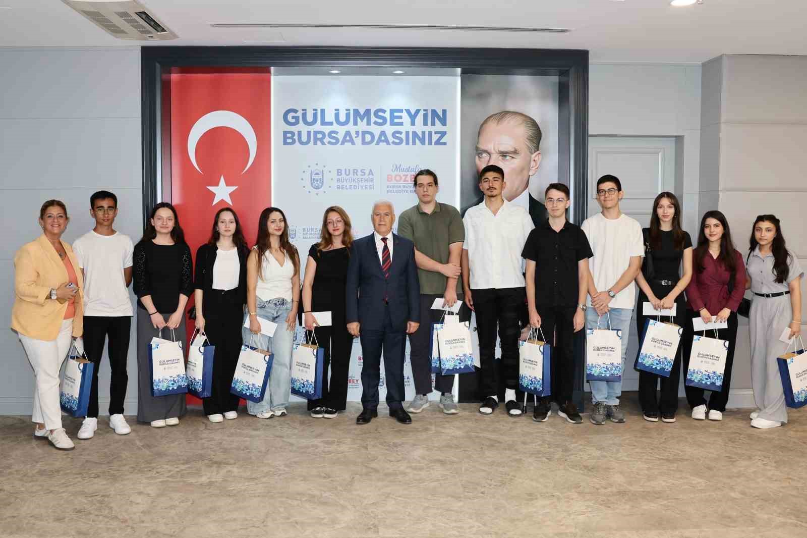 Üniversite hayalleri, Büyükşehir’le gerçeğe dönüştü
