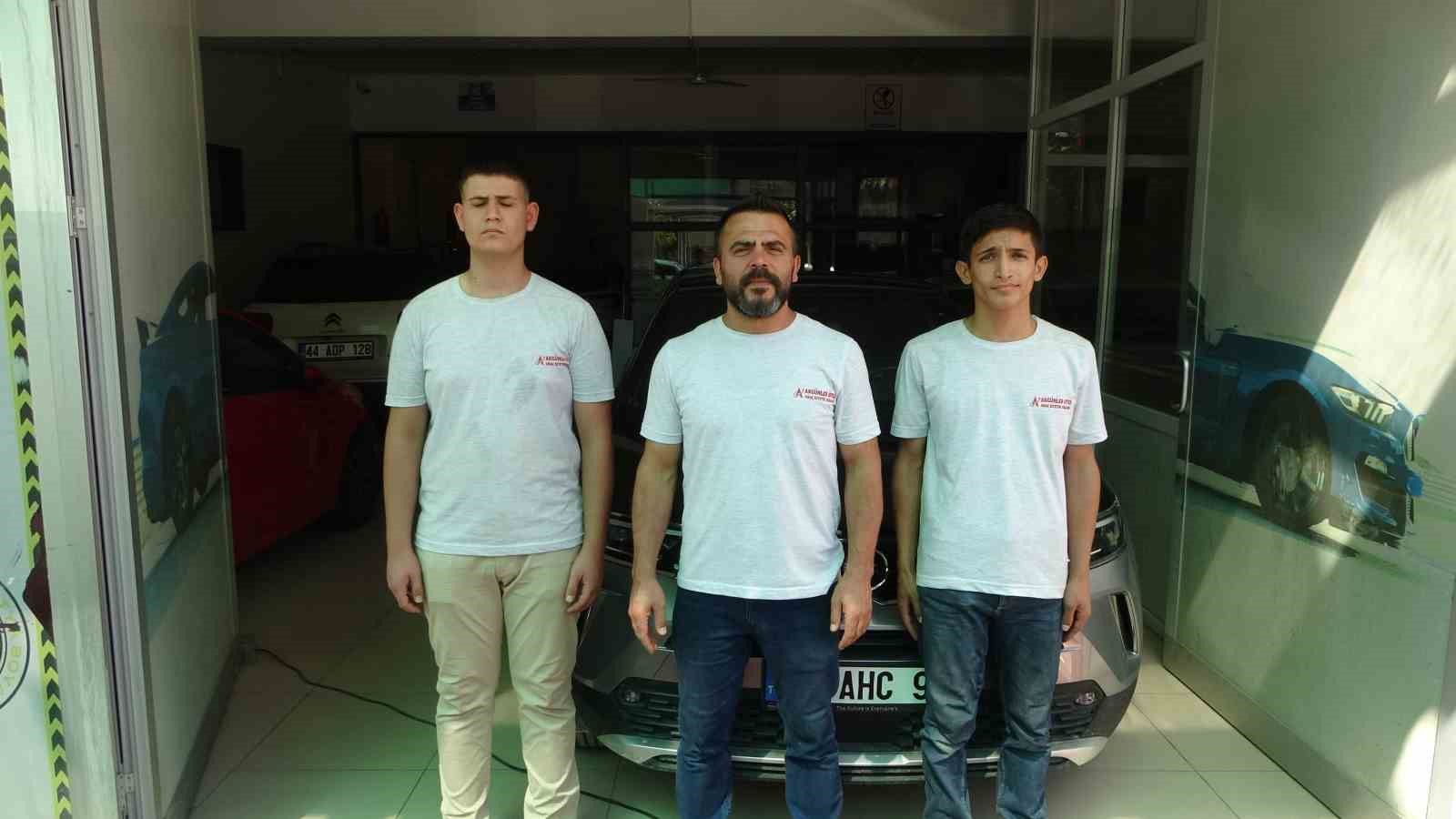 Kaporta ustası torpil ve balonla g&ouml;&ccedil;&uuml;k d&uuml;zeltiyor
