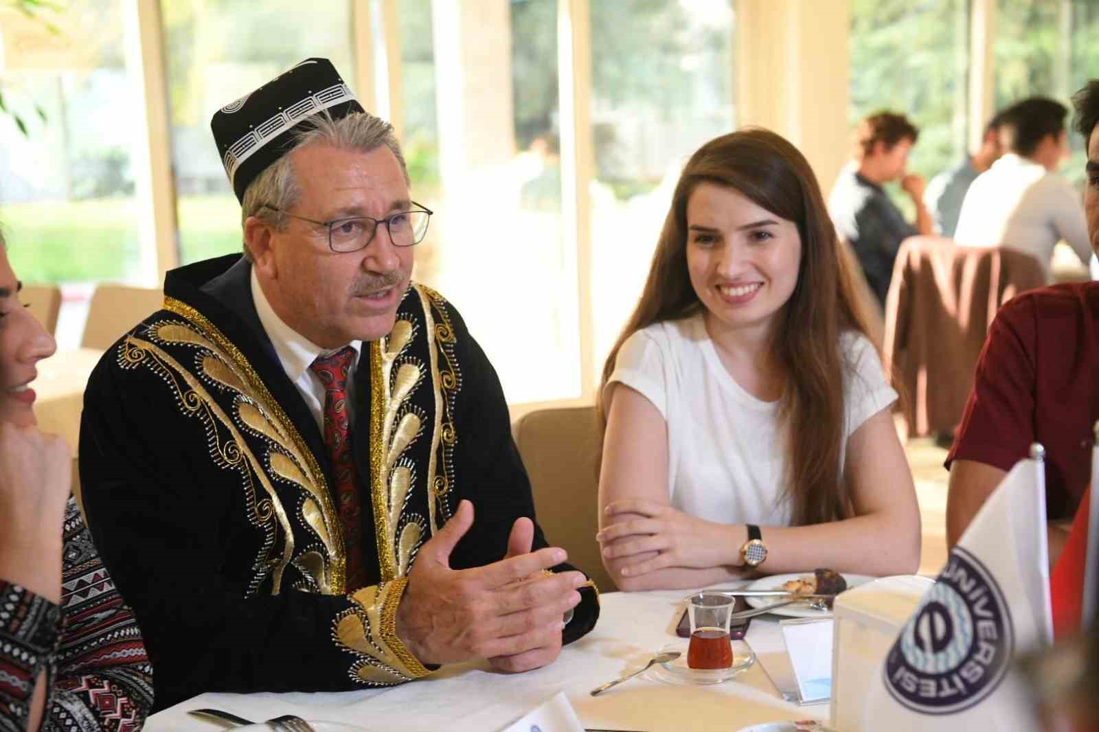 Ege &Uuml;niversitesi uluslararası &ouml;ğrencilerin buluşma &uuml;ss&uuml;
