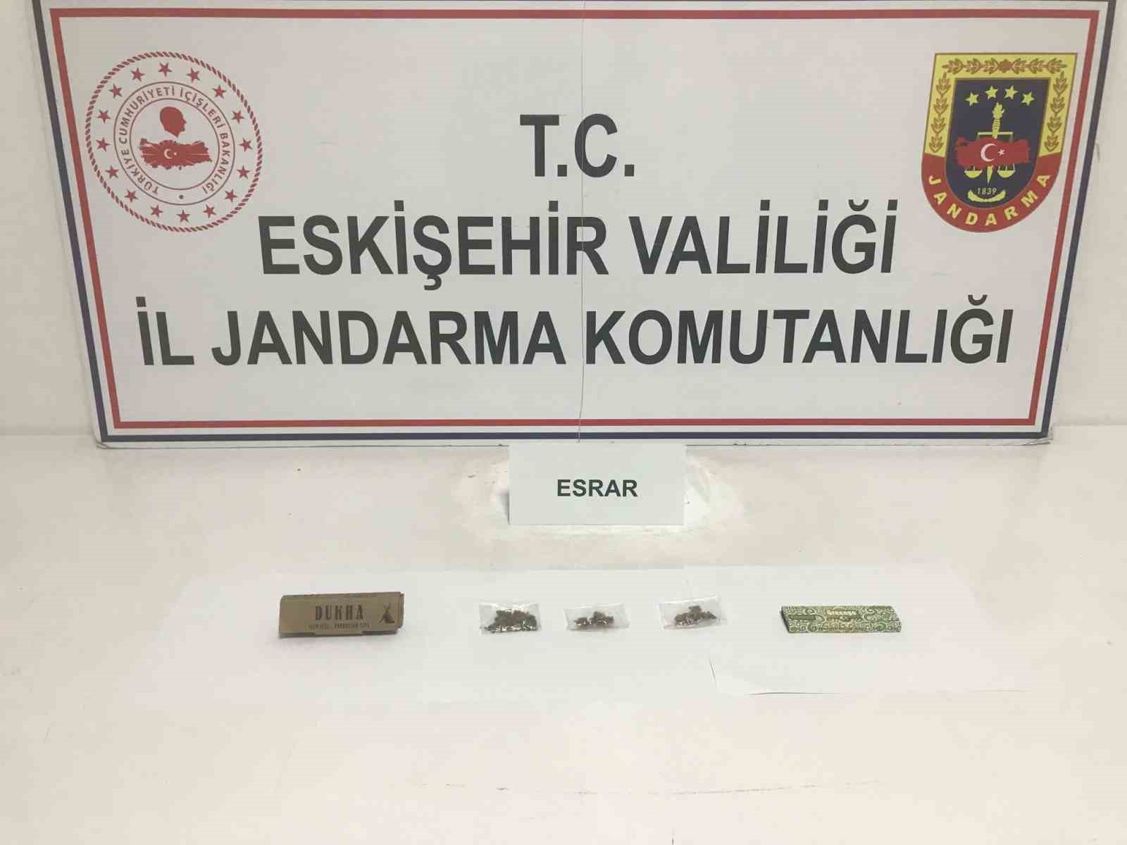 Uyuşturucu ticaretine jandarma engeli