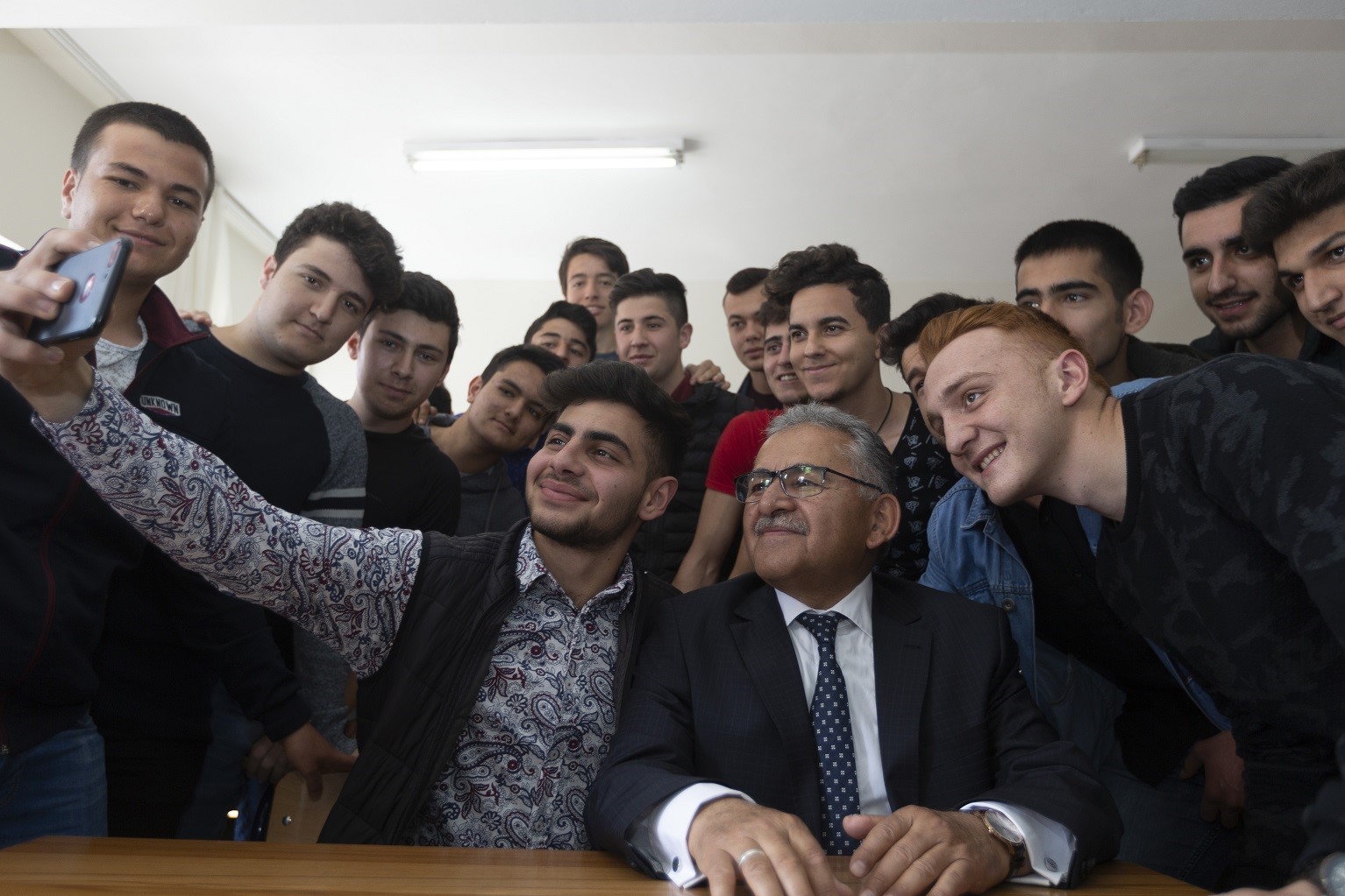 Büyükkılıç’tan, 10 bin öğrenciye 42 milyon TL’lik kırtasiye ve beslenme desteği