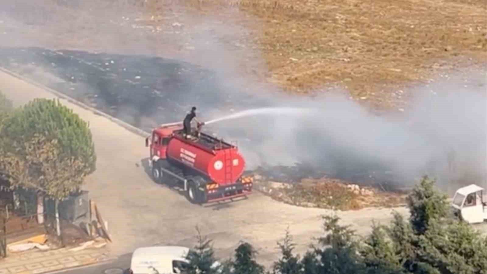 &Ccedil;ocukların &ccedil;ıkardığı yangını itfaiye s&ouml;nd&uuml;rd&uuml;
