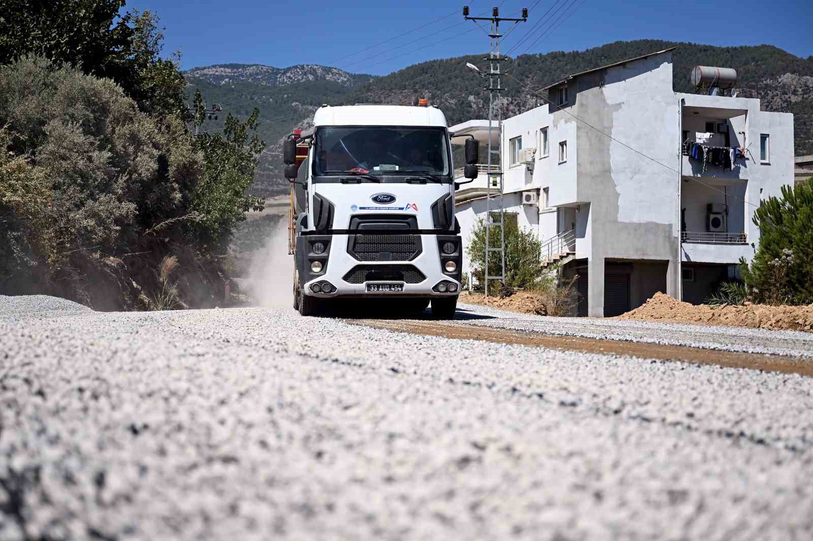 Anamur&rsquo;un yolları konforlu ve g&uuml;venli hale geldi
