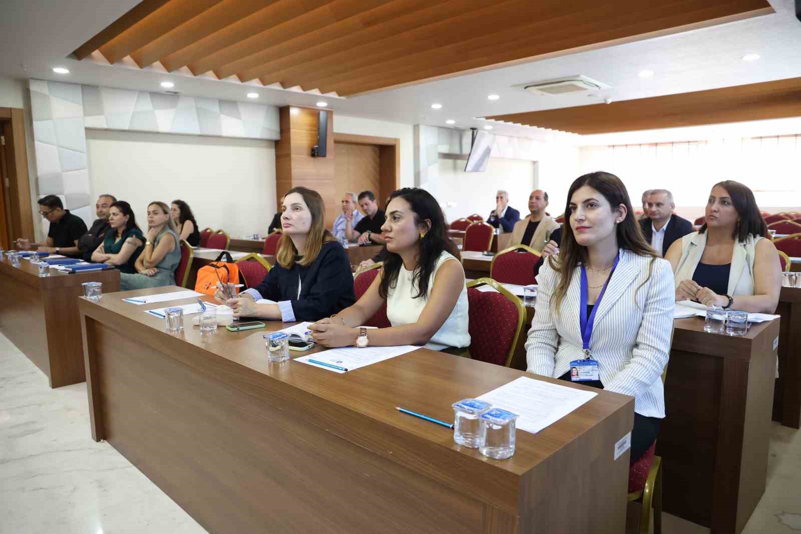 &lsquo;Kadın Dostu Kentler III&rsquo; programı &ccedil;alışmaları s&uuml;r&uuml;yor
