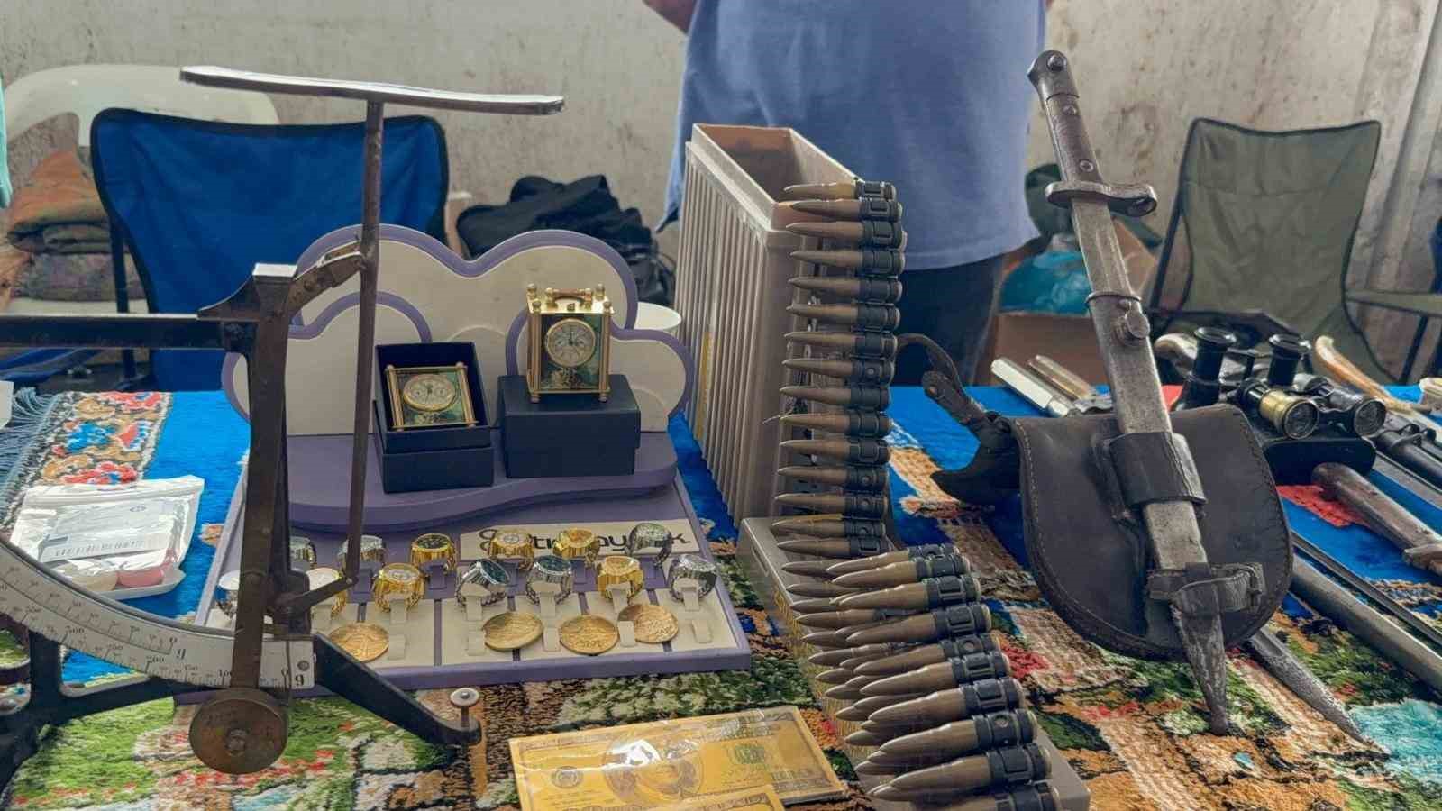 Antika pazarı yoğun ilgi g&ouml;r&uuml;yor
