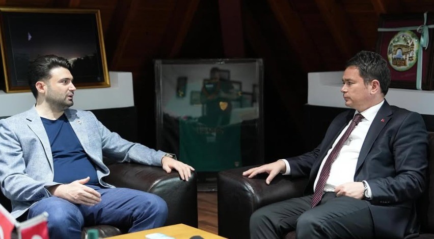 Erkan Aydın’dan Bursaspor’a moral ziyareti
