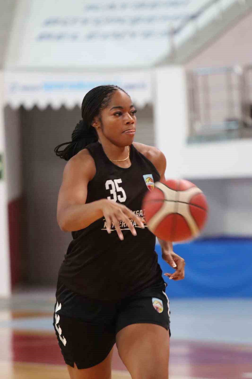 Melikgazi Basketbol yeni sezona hazırlanıyor
