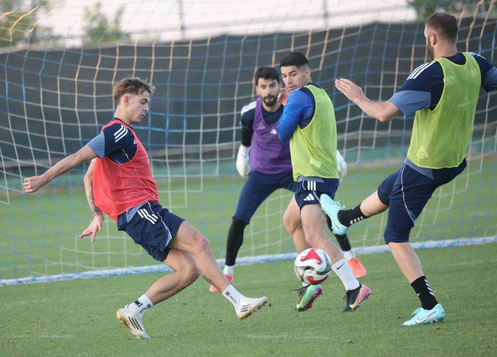 Erzurumspor FK’da Sakaryaspor mesaisi sürüyor