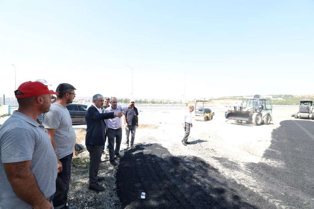 Dilovası’nda hastane otoparkı genişletiliyor, tarihi sokaklar yenileniyor