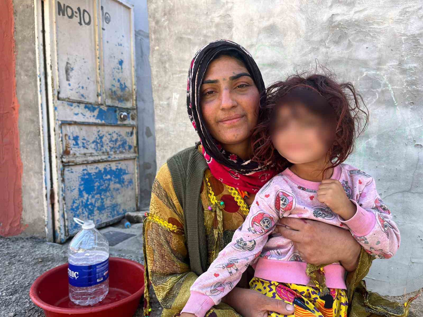 Herkesin gözü önünde dayak yiyen kadından şaşırtan sözler