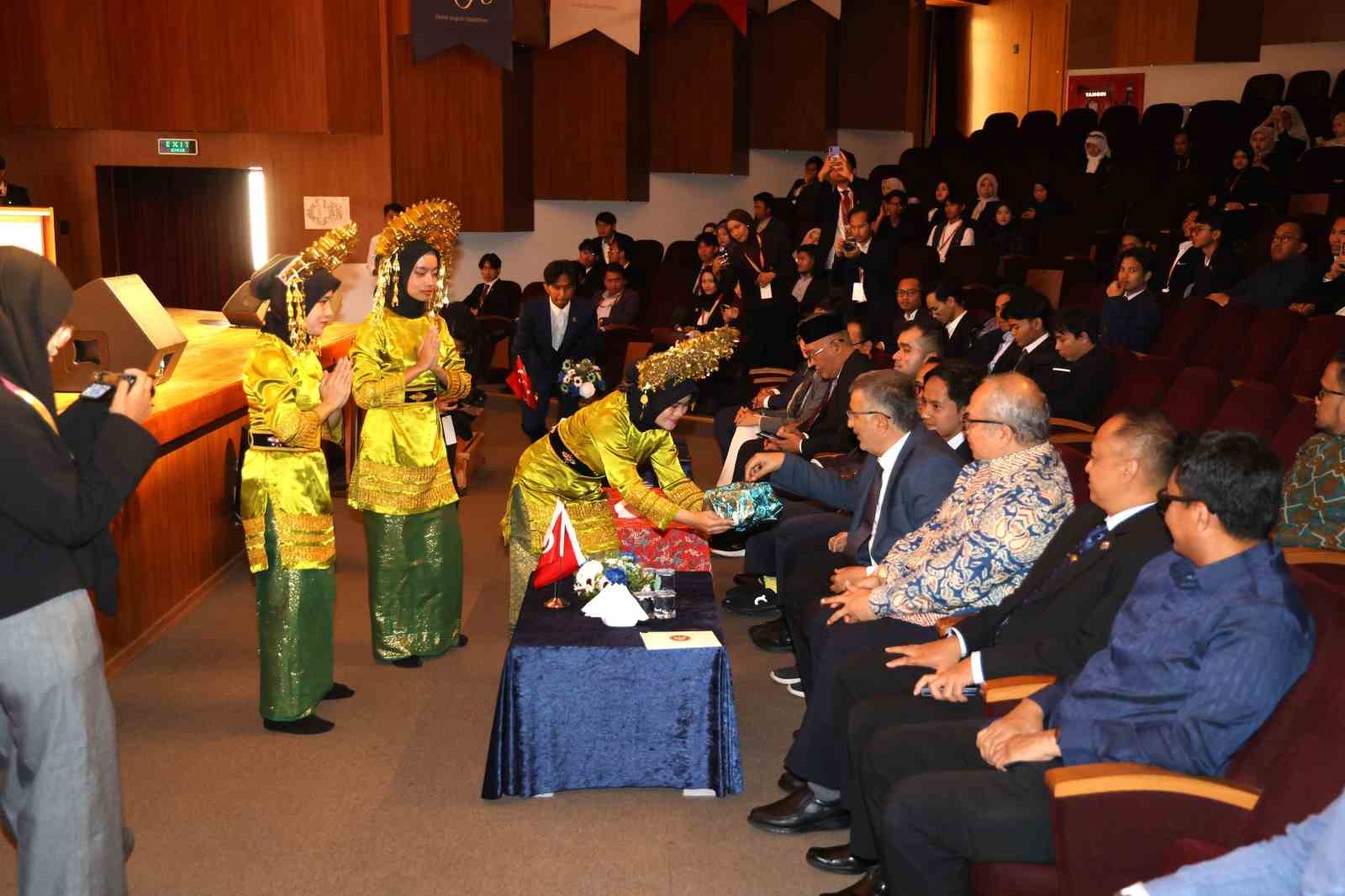 Uluslararası Endonezya Öğrenci Birliği Sempozyumu BUÜ’de düzenlendi