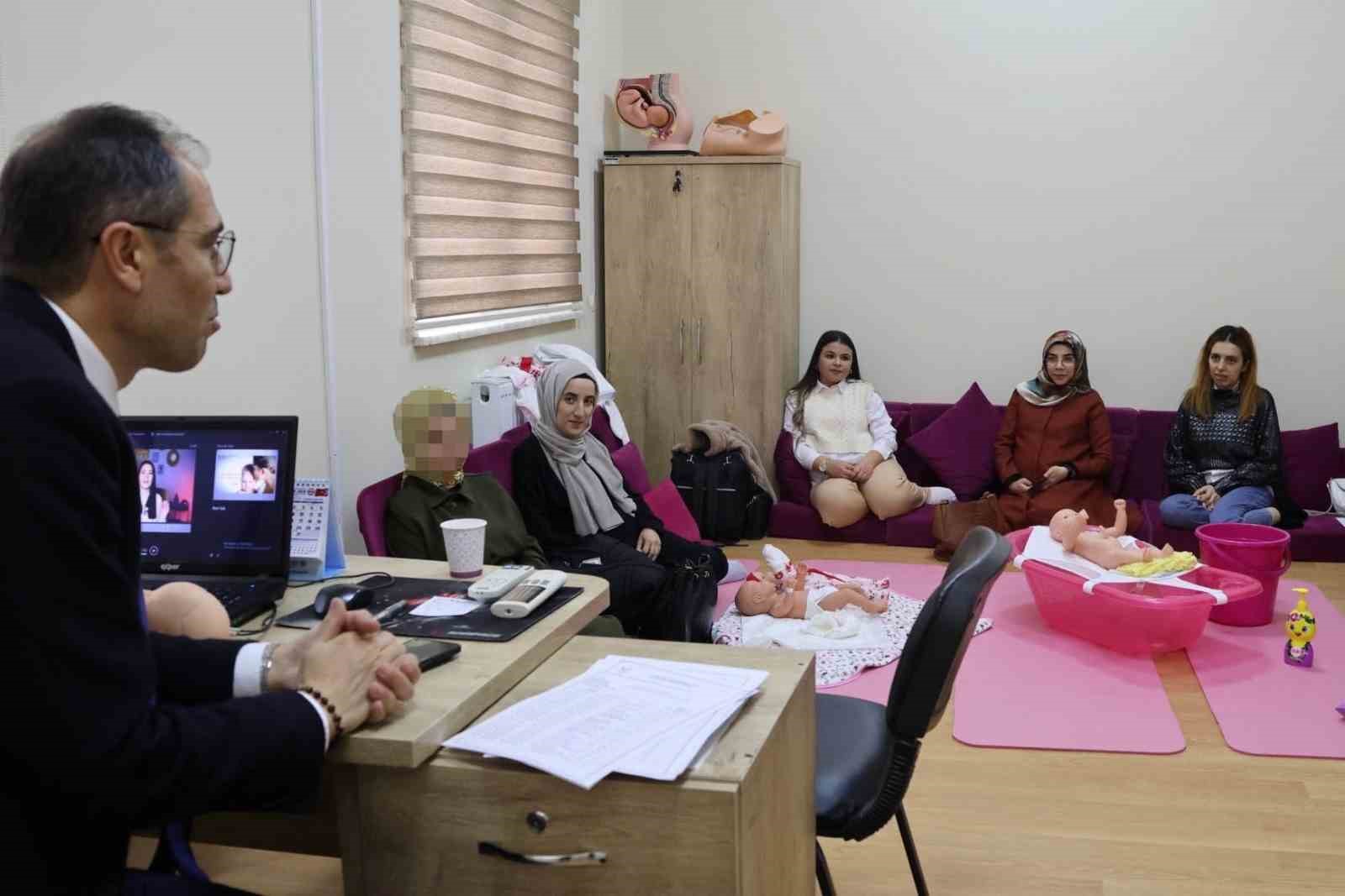 Sağlıklı Hayat Merkezlerinde "Bebek Akademileri" Eğitimi başladı