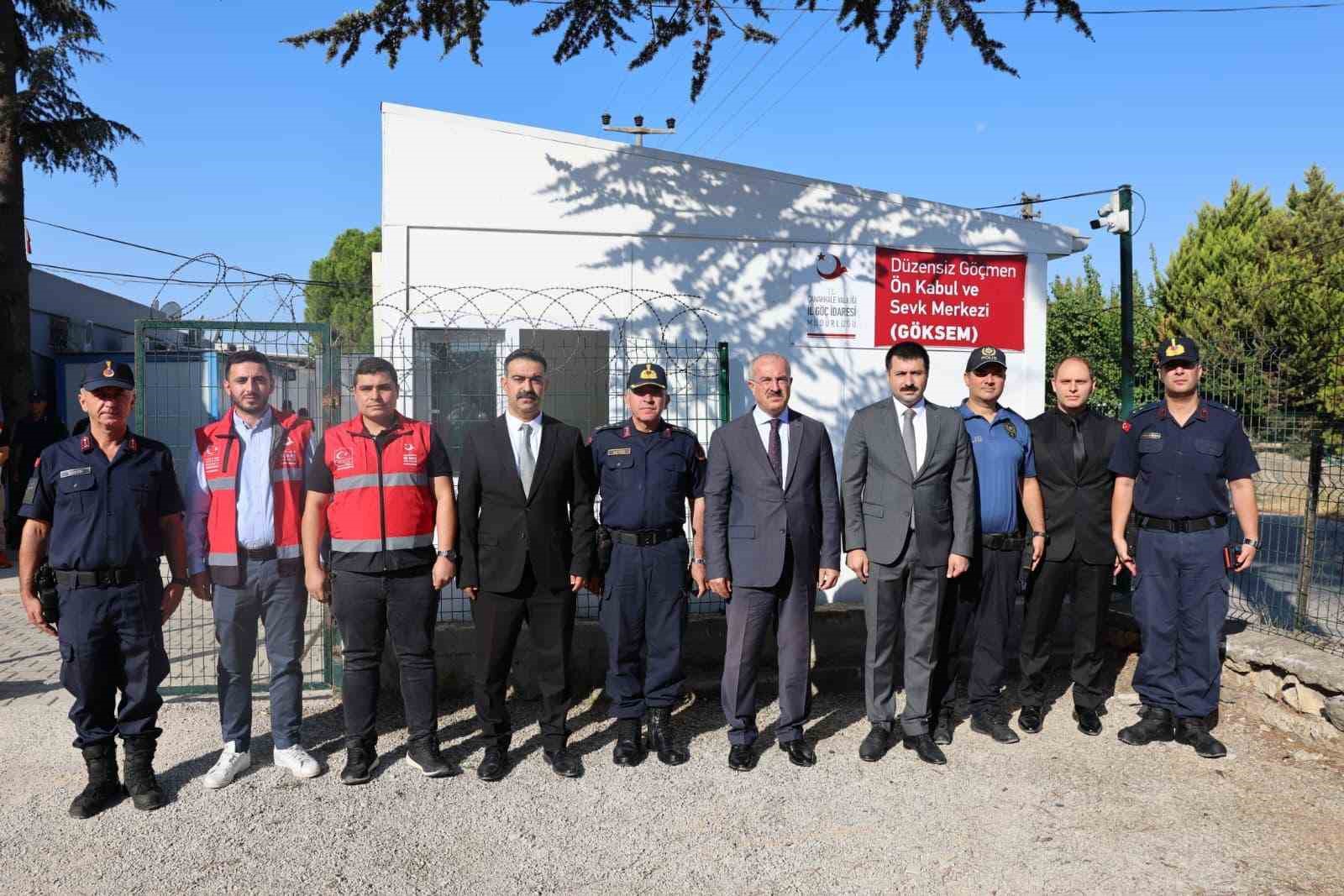 Vali Toraman, D&uuml;zensiz G&ouml;&ccedil;men &Ouml;n Kabul ve Sevk Merkezinde incelemelerde bulundu
