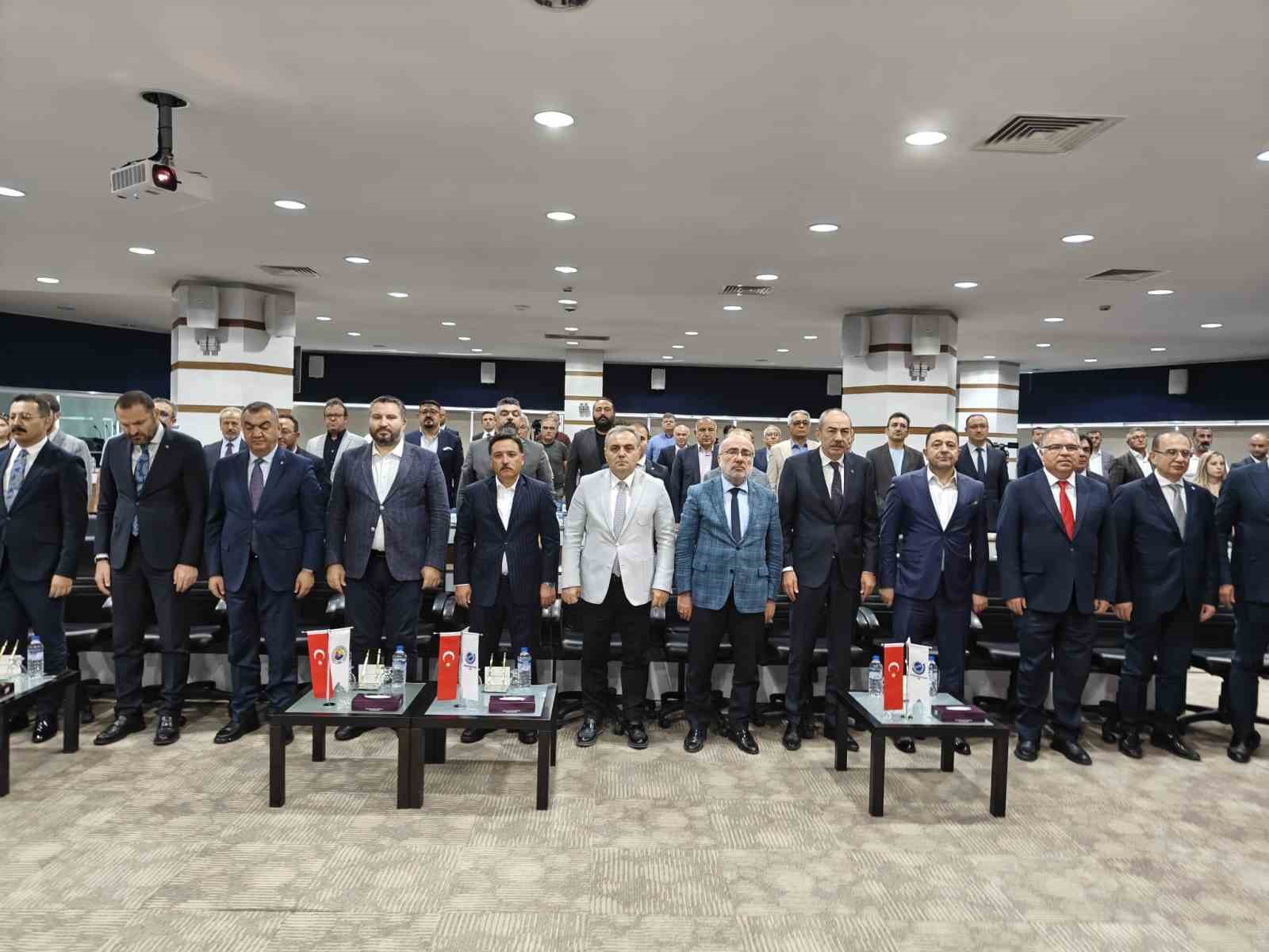 Bakan Yardımcısı Oru&ccedil; Baba İnan: "Enflasyonla m&uuml;cadelede TL&rsquo;nin reel değerlenmesi s&uuml;recini yaşıyoruz"

