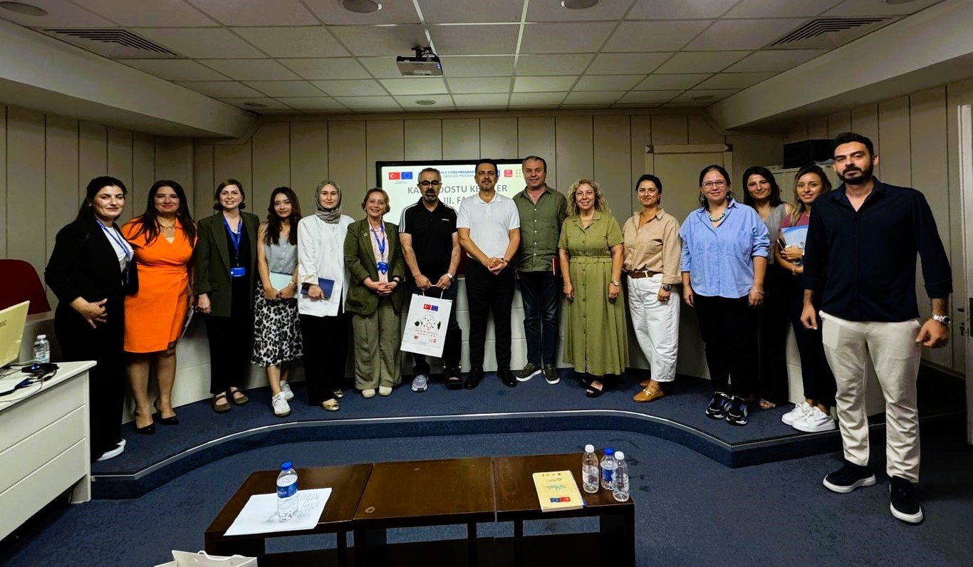 Denizli kadın dostu 25 pilot ilden birisi oldu
