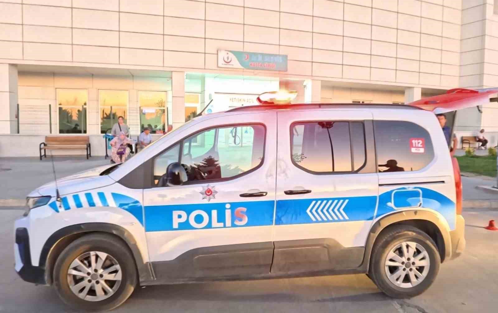 Sanayide "&ccedil;ırak d&ouml;vme" meselesi kanlı bitti: 3 yaralı
