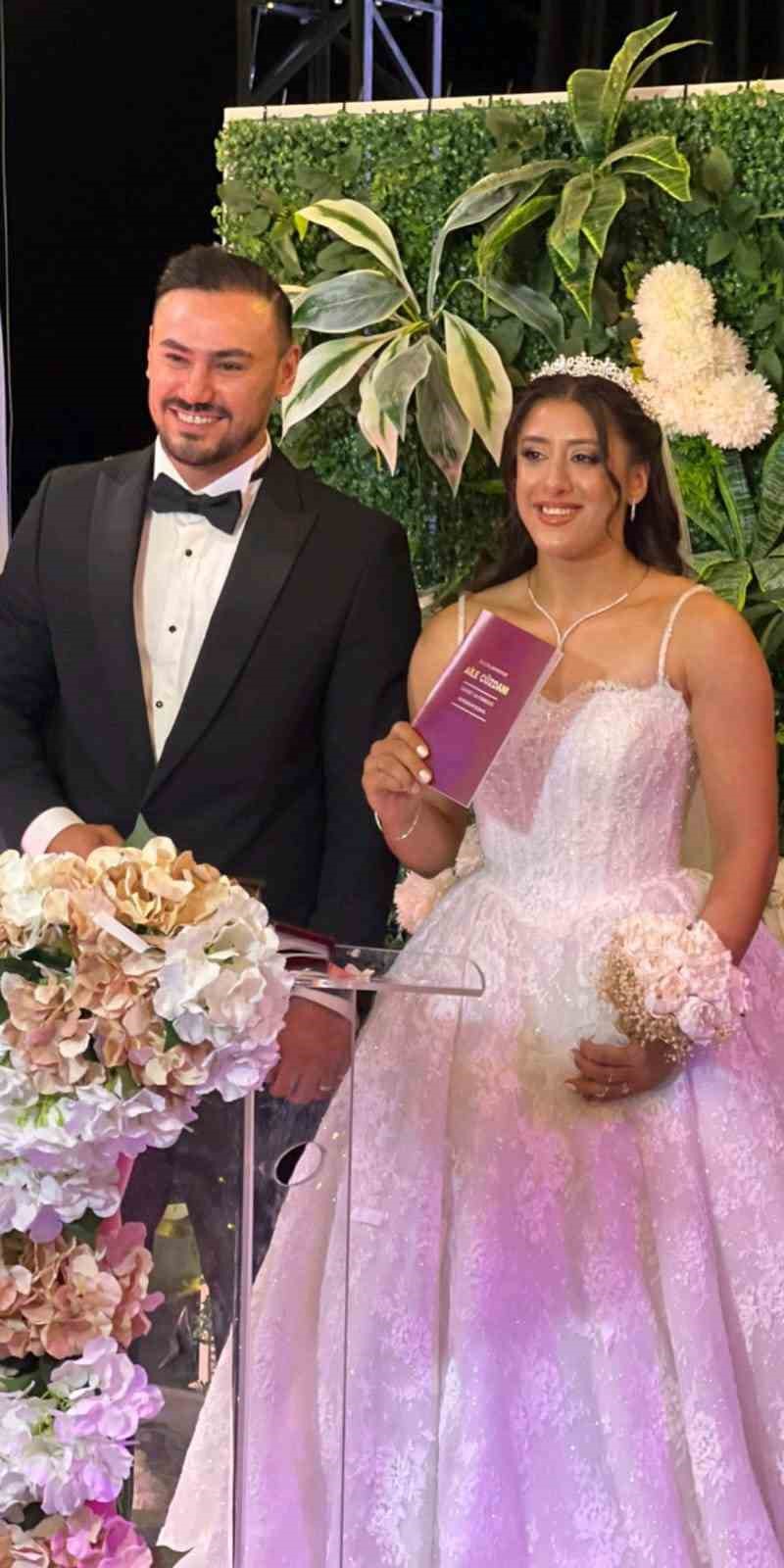 Milli atlet Mizgin Ay dünya evine girdi