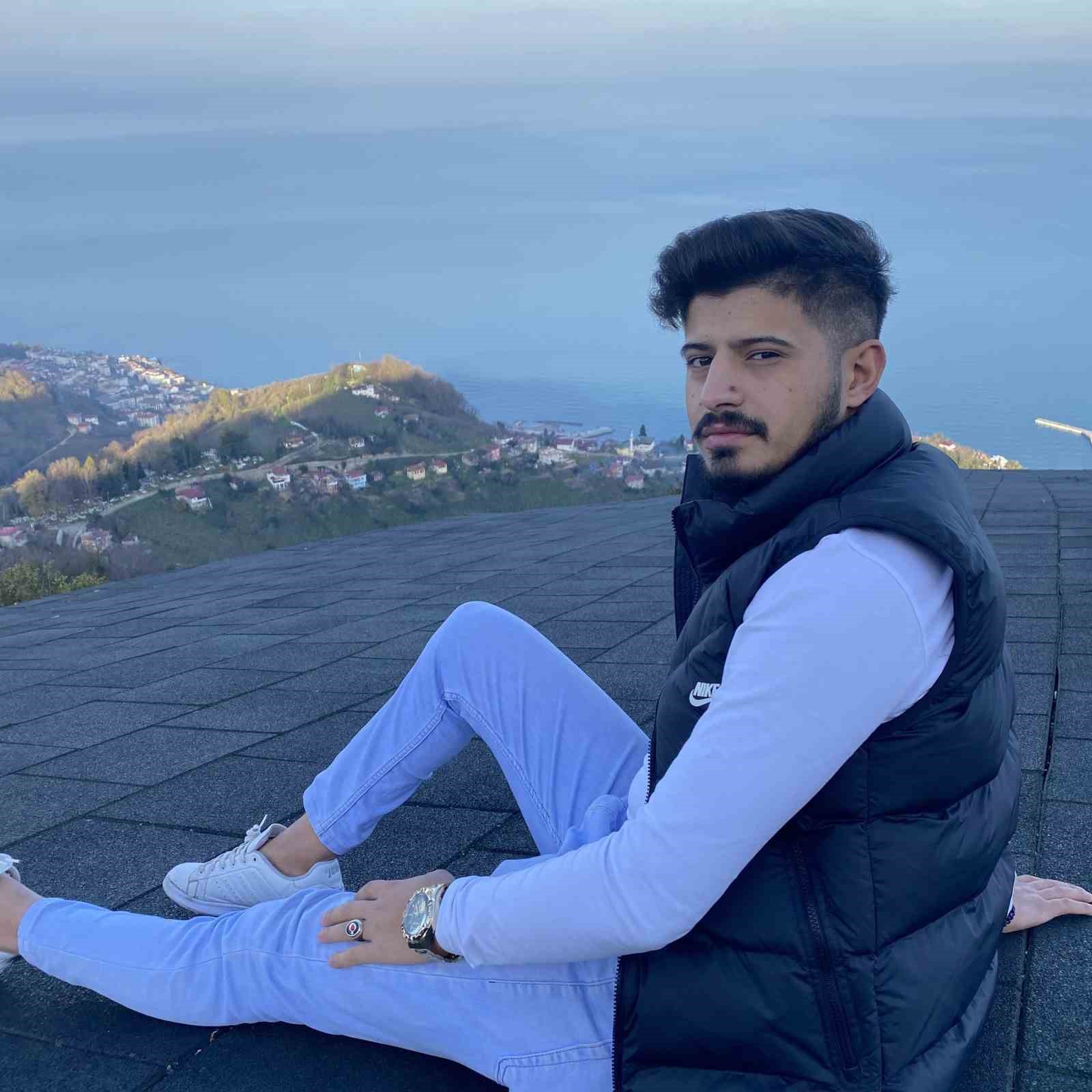 Kaza sonrası hurdaya dönen Tofaş, 1 kişiye mezar oldu
