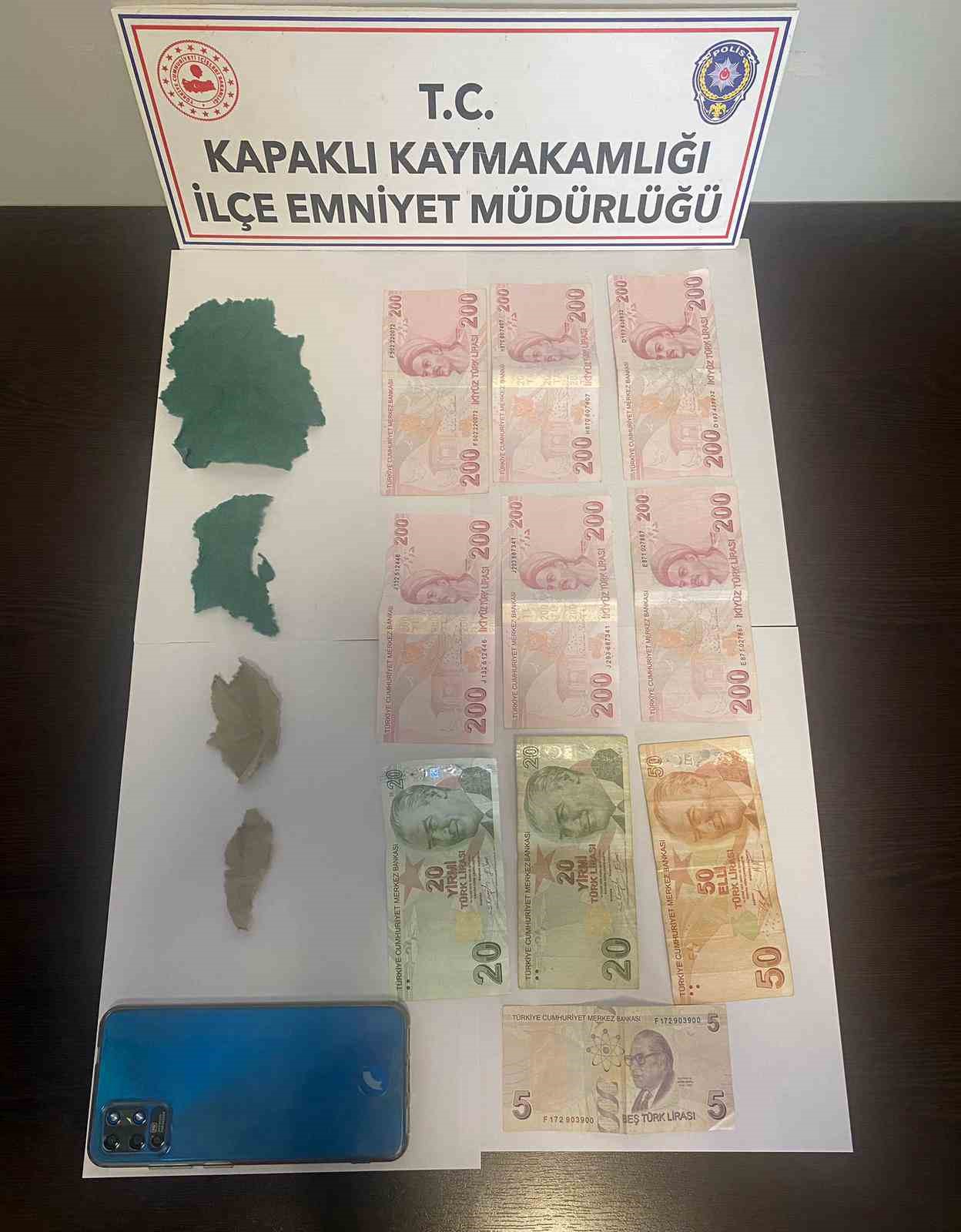 Kapaklı&rsquo;da zehir tacirlerine ge&ccedil;it yok: 2 tutuklama
