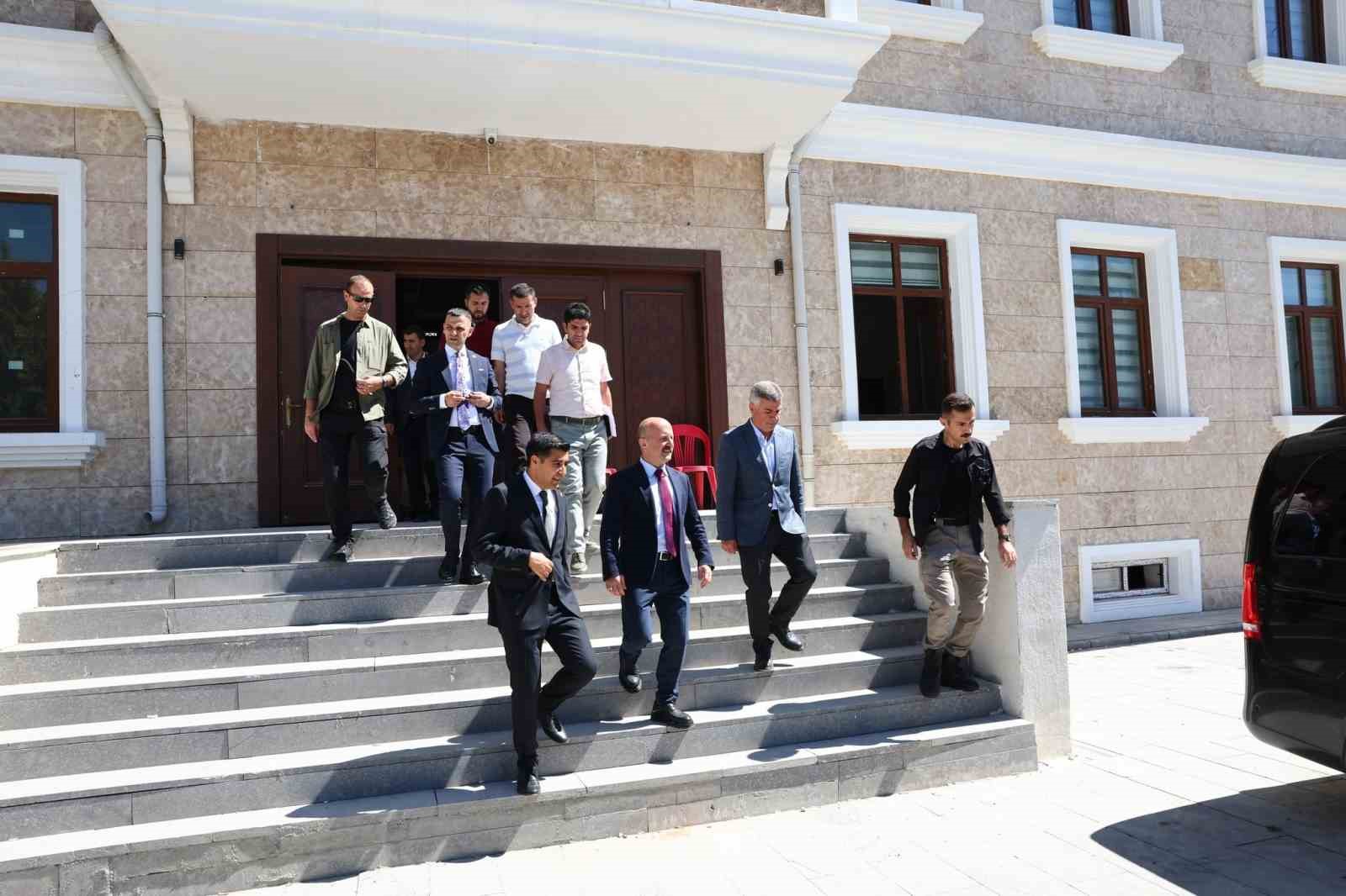 Tut Kaymakamlığı yeni hizmet binası hizmete girdi