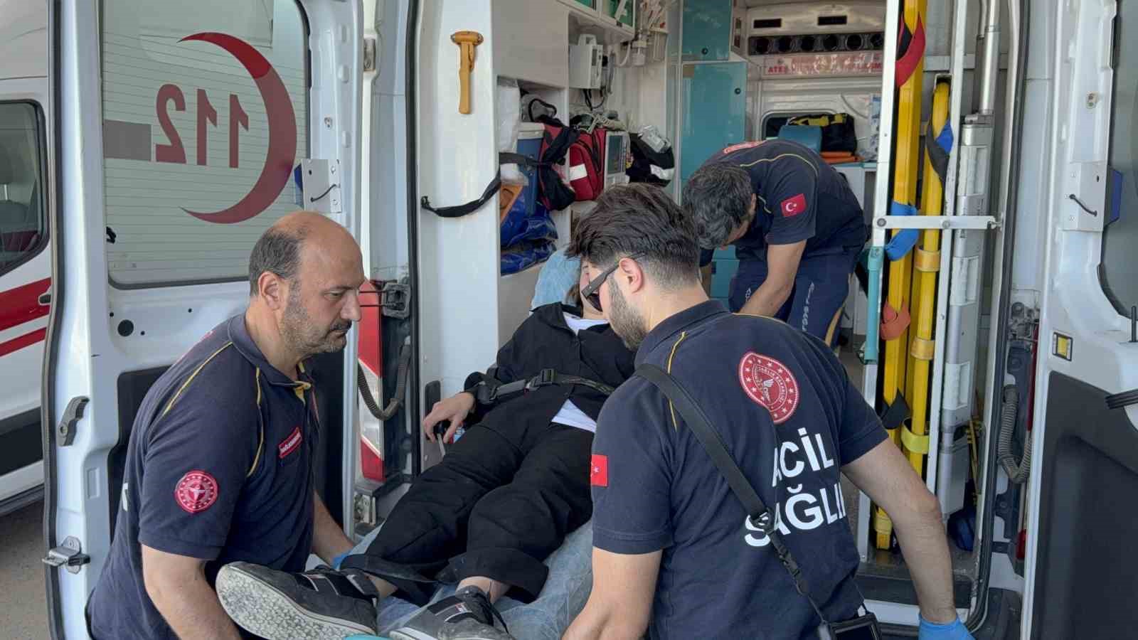 Öğrenci servisine silahlı saldırı: 1’i öğrenci 2 yaralı