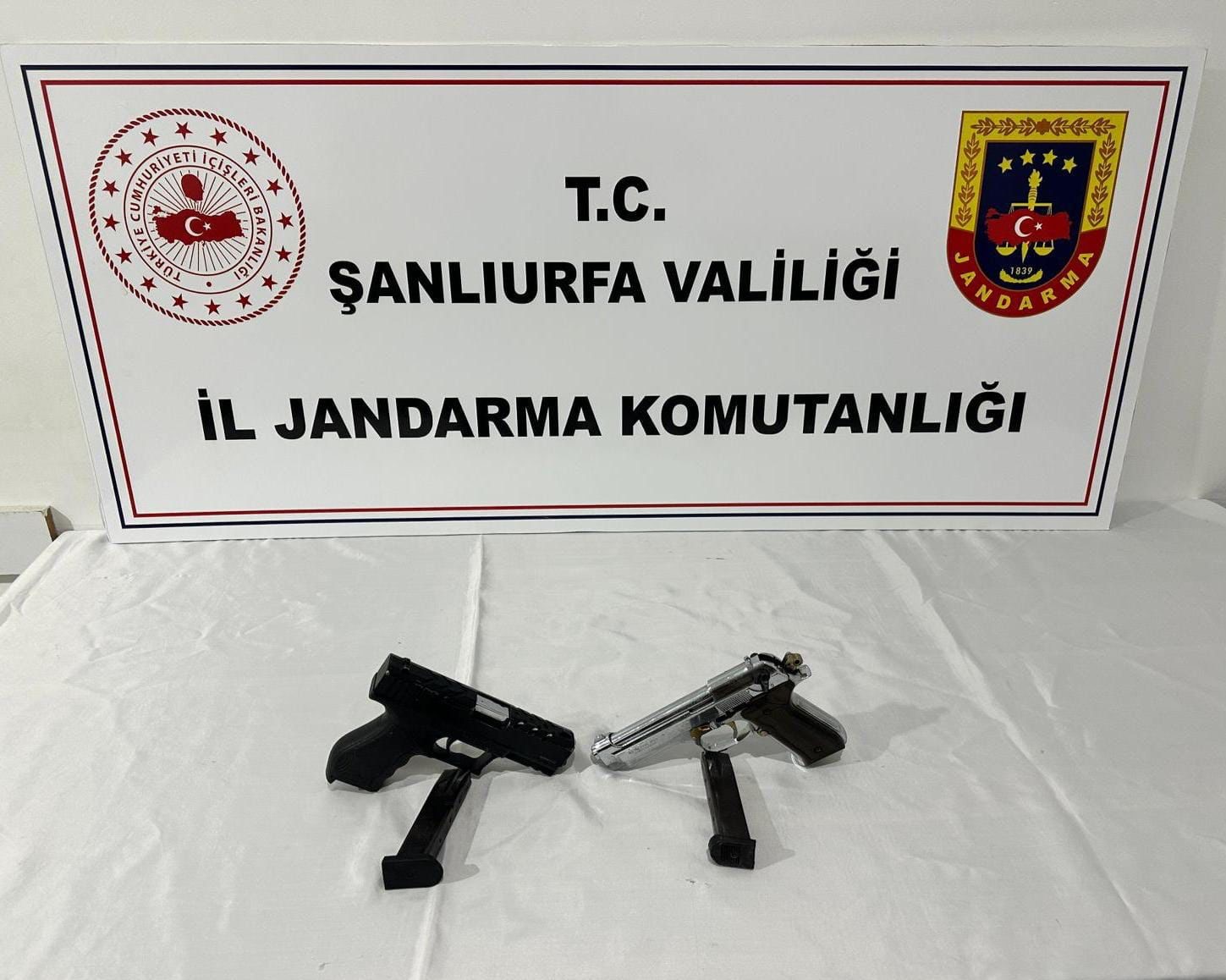 Jandarmadan uyuşturucu operasyonları: 8 g&ouml;zaltı
