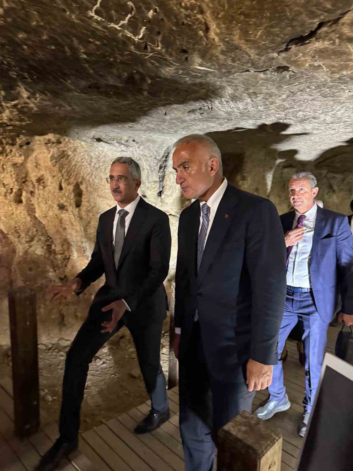 D&uuml;l&uuml;k Antik Kenti, inan&ccedil; ve k&uuml;lt&uuml;r turizmi merkezi olacak
