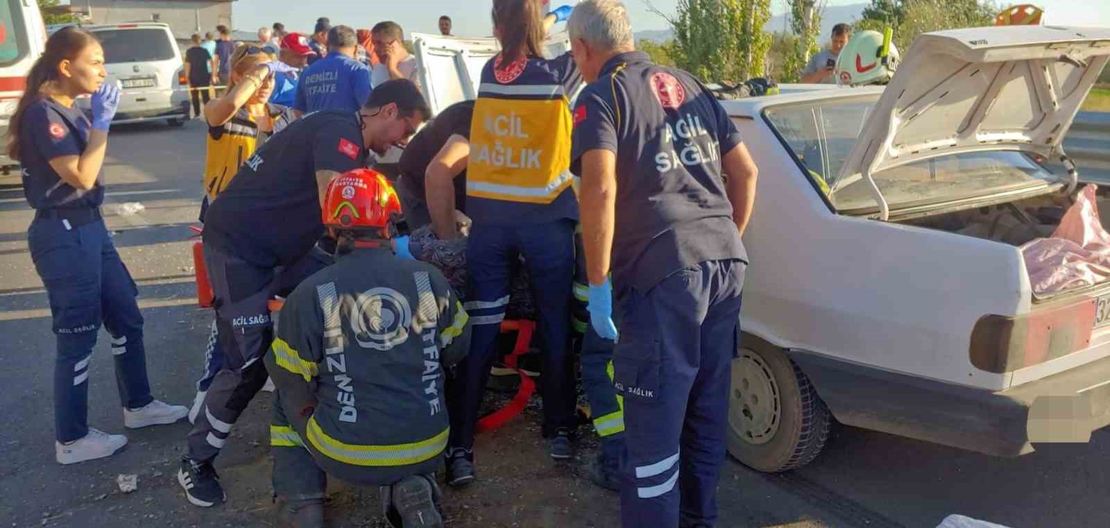 Kazazedelere yardım etmek isterken kazaya neden oldu