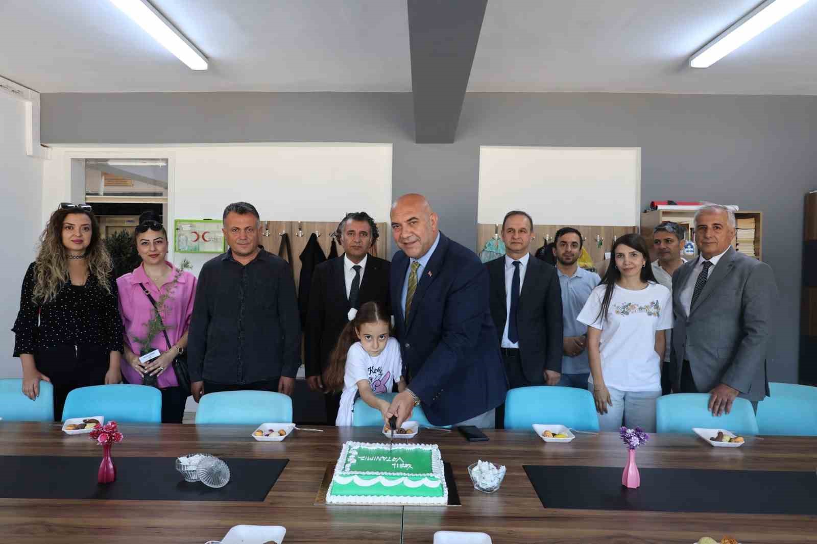 Van’da öğrenciler geleceğe nefes oluyor