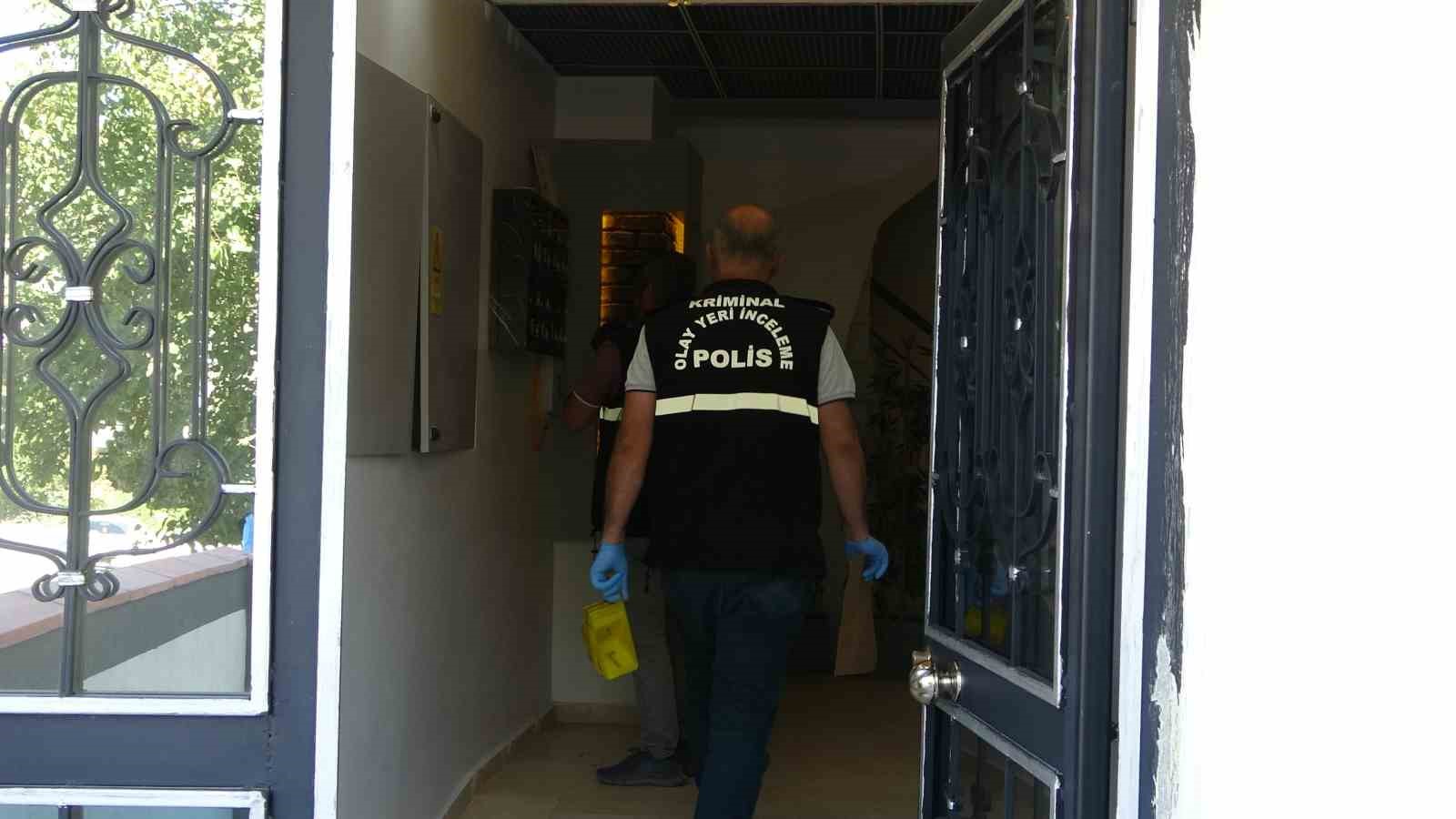 Posta kutusunda tabanca paniği
