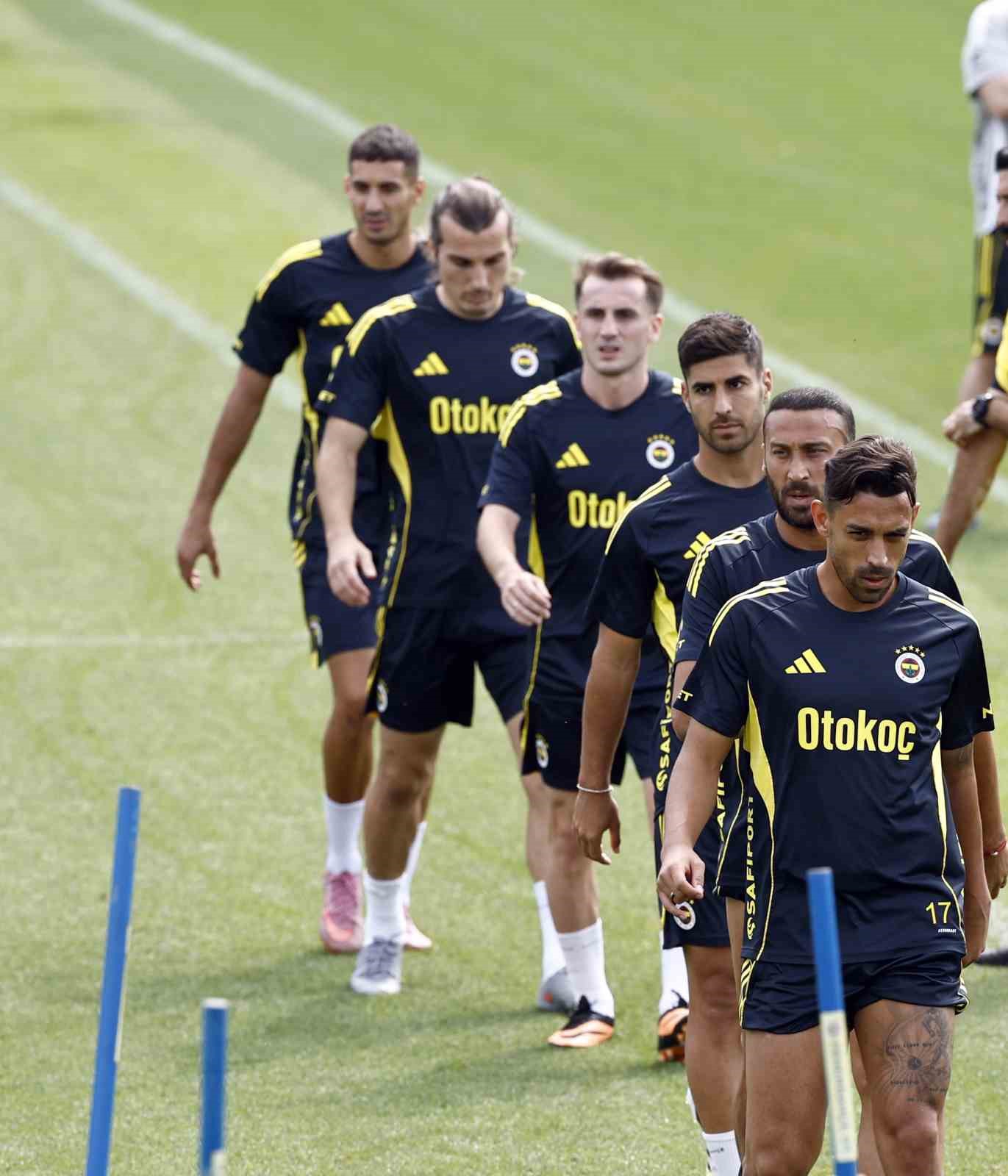 Fenerbah&ccedil;e, Trabzonspor ma&ccedil;ı hazırlıklarına devam etti
