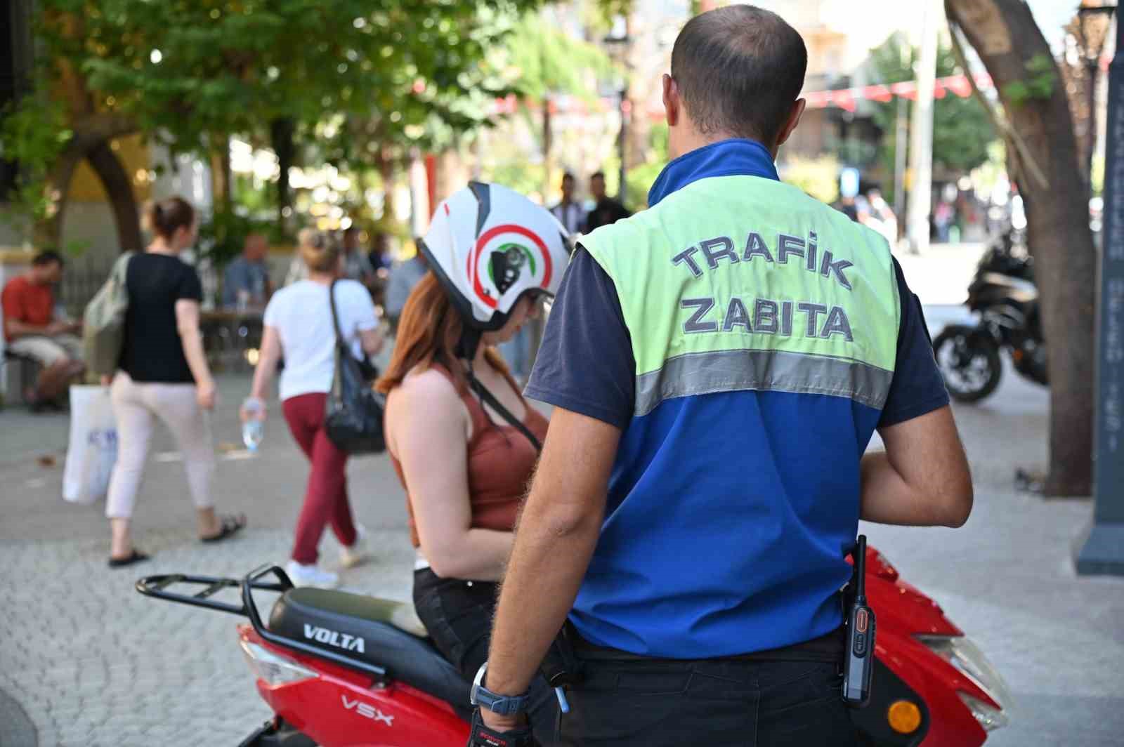 Manisa’da yaya yollarında motosiklet denetimi